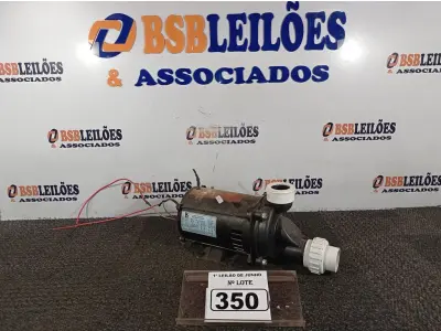 LOTE 350 - 01 MOTOR DE INDUÇÃO MONOFÁSICO DE GAIOLA 220V COM AVARIAS. (NO ESTADO) ATENÇÃO! FAZER A VISITAÇÃO ANTES DE ARREMATAR, NÃO SABEMOS SE FUNCIONA. LEILÃO NÃO TEM GARANTIA E NEM DEVOLUÇÃO, SUJEITO A POSSÍVEIS AVARIAS VISÍVEIS/OCULTAS E/OU AUSÊNCIA DE COMPONENTES.
