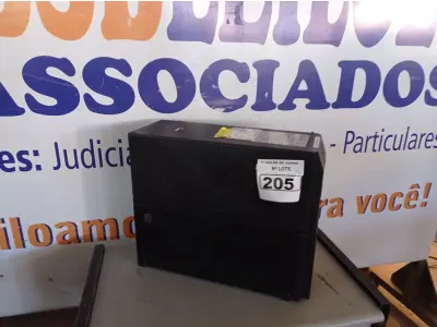 LOTE 205 - 01 NOBREAK MARCA APC MODELO SMART-UPS 2.200. (NO ESTADO) ATENÇÃO! FAZER A VISITAÇÃO ANTES DE ARREMATAR, NÃO SABEMOS SE FUNCIONA. LEILÃO NÃO TEM GARANTIA E NEM DEVOLUÇÃO, SUJEITO A POSSÍVEIS AVARIAS VISÍVEIS/OCULTAS E/OU AUSÊNCIA DE COMPONENTES.