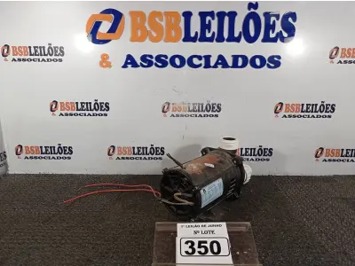 LOTE 350 - 01 MOTOR DE INDUÇÃO MONOFÁSICO DE GAIOLA 220V COM AVARIAS. (NO ESTADO) ATENÇÃO! FAZER A VISITAÇÃO ANTES DE ARREMATAR, NÃO SABEMOS SE FUNCIONA. LEILÃO NÃO TEM GARANTIA E NEM DEVOLUÇÃO, SUJEITO A POSSÍVEIS AVARIAS VISÍVEIS/OCULTAS E/OU AUSÊNCIA DE COMPONENTES.