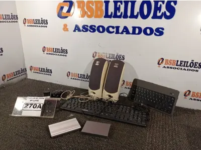 LOTE 270 - 01 KIT DE MINI TECLADO BLUETOOTH, 01 TECLADO USB, 01 MOUSE, 02 CASES DE HD, 01 CAIXA DE SOM JBL PLATINIUM SEM OS PÉS E BASE. (NO ESTADO) ATENÇÃO! FAZER A VISITAÇÃO ANTES DE ARREMATAR, NÃO SABEMOS SE FUNCIONA. LEILÃO NÃO TEM GARANTIA E NEM DEVOLUÇÃO, SUJEITO A POSSÍVEIS AVARIAS VISÍVEIS/OCULTAS E/OU AUSÊNCIA DE COMPONENTES.