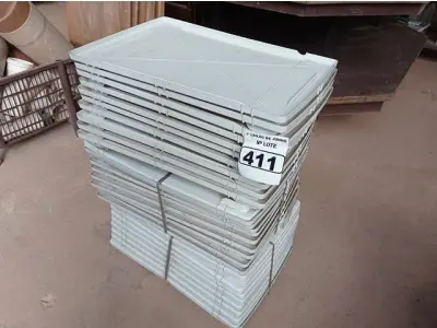 LOTE 411 - 01 LOTE COM BANDEJAS PARA ESTANTE DE PLÁSTICO. (NO ESTADO) ATENÇÃO! FAZER A VISITAÇÃO ANTES DE ARREMATAR, NÃO SABEMOS SE FUNCIONA. LEILÃO NÃO TEM GARANTIA E NEM DEVOLUÇÃO, SUJEITO A POSSÍVEIS AVARIAS VISÍVEIS/OCULTAS E/OU AUSÊNCIA DE COMPONENTES.