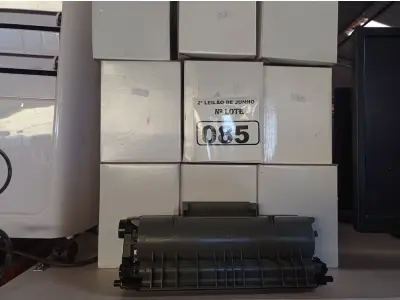 LOTE 085 - 09 TONERS PRETO TN 550/580/620/650. (NO ESTADO) ATENÇÃO! FAZER A VISITAÇÃO ANTES DE ARREMATAR, NÃO SABEMOS SE FUNCIONA. LEILÃO NÃO TEM GARANTIA E NEM DEVOLUÇÃO, SUJEITO A POSSÍVEIS AVARIAS VISÍVEIS/OCULTAS E/OU AUSÊNCIA DE COMPONENTES.