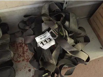 LOTE 113 - 01 LOTE COM 05 CINTOS DE SEGURANÇA.  (NO ESTADO) ATENÇÃO! FAZER A VISITAÇÃO ANTES DE ARREMATAR, NÃO SABEMOS SE FUNCIONA. LEILÃO NÃO TEM GARANTIA E NEM DEVOLUÇÃO, SUJEITO A POSSÍVEIS AVARIAS VISÍVEIS/OCULTAS E/OU AUSÊNCIA DE COMPONENTES.
