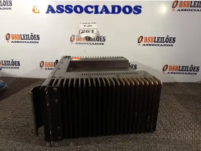LOTE 261 - 01 AMPLIFICADOR PROFISSIONAL PA1800 DX BIVOLT.  (NO ESTADO) ATENÇÃO! FAZER A VISITAÇÃO ANTES DE ARREMATAR, NÃO SABEMOS SE FUNCIONA. LEILÃO NÃO TEM GARANTIA E NEM DEVOLUÇÃO, SUJEITO A POSSÍVEIS AVARIAS VISÍVEIS/OCULTAS E/OU AUSÊNCIA DE COMPONENTES.