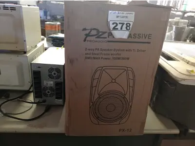 LOTE 278 - 01 CAIXA DE SOM PZPROPASSIVE PROAUDIO PX-12. (NO ESTADO) ATENÇÃO! FAZER A VISITAÇÃO ANTES DE ARREMATAR, NÃO SABEMOS SE FUNCIONA. LEILÃO NÃO TEM GARANTIA E NEM DEVOLUÇÃO, SUJEITO A POSSÍVEIS AVARIAS VISÍVEIS/OCULTAS E/OU AUSÊNCIA DE COMPONENTES.