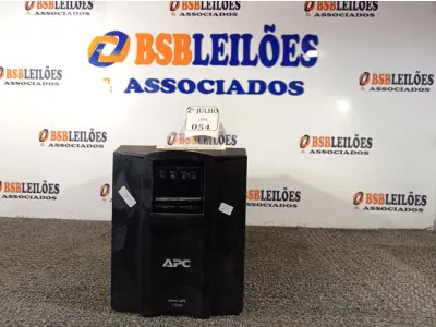 LOTE 054 - 01 NOBREAK APC SMART-UPS 1500 DE 1000VA 700W. (NO ESTADO) ATENÇÃO! FAZER A VISITAÇÃO ANTES DE ARREMATAR, NÃO SABEMOS SE FUNCIONA. LEILÃO NÃO TEM GARANTIA E NEM DEVOLUÇÃO, SUJEITO A POSSÍVEIS AVARIAS VISÍVEIS/OCULTAS E/OU AUSÊNCIA DE COMPONENTES.