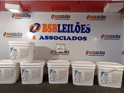 LOTE 057 - 06 BALDES DE DESINFETANTE HORTIFRUTÍCOLA VERDCLOR COM 3,5KG CADA. (NO ESTADO) ATENÇÃO! FAZER A VISITAÇÃO ANTES DE ARREMATAR, NÃO SABEMOS SE FUNCIONA. LEILÃO NÃO TEM GARANTIA E NEM DEVOLUÇÃO, SUJEITO A POSSÍVEIS AVARIAS VISÍVEIS/OCULTAS E/OU AUSÊNCIA DE COMPONENTES.