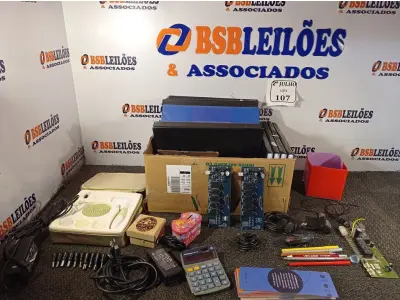 LOTE 107 - 01 LOTE COM ITENS PARA ESCRITÓRIO E 01 MASSAGEADOR. (NO ESTADO) ATENÇÃO! FAZER A VISITAÇÃO ANTES DE ARREMATAR, NÃO SABEMOS SE FUNCIONA. LEILÃO NÃO TEM GARANTIA E NEM DEVOLUÇÃO, SUJEITO A POSSÍVEIS AVARIAS VISÍVEIS/OCULTAS E/OU AUSÊNCIA DE COMPONENTES.