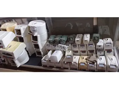 LOTE 290 - 01 LOTE COM GRANDE QUANTIDADE DE DISPENSES. (NO ESTADO) ATENÇÃO! FAZER A VISITAÇÃO ANTES DE ARREMATAR, NÃO SABEMOS SE FUNCIONA. LEILÃO NÃO TEM GARANTIA E NEM DEVOLUÇÃO, SUJEITO A POSSÍVEIS AVARIAS VISÍVEIS/OCULTAS E/OU AUSÊNCIA DE COMPONENTES.