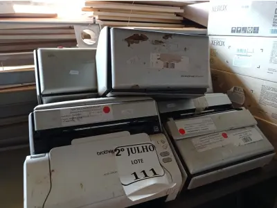 LOTE 111 - 09 SCANNERS MARCAS E MODELOS DIVERSOS. (NO ESTADO) ATENÇÃO! FAZER A VISITAÇÃO ANTES DE ARREMATAR, NÃO SABEMOS SE FUNCIONA. LEILÃO NÃO TEM GARANTIA E NEM DEVOLUÇÃO, SUJEITO A POSSÍVEIS AVARIAS VISÍVEIS/OCULTAS E/OU AUSÊNCIA DE COMPONENTES.