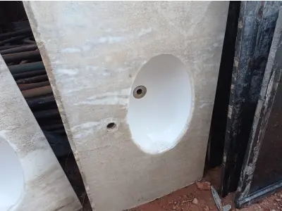 LOTE 319 - 01 BANCADA COM 02 CUBAS. (NO ESTADO) ATENÇÃO! FAZER A VISITAÇÃO ANTES DE ARREMATAR, NÃO SABEMOS SE FUNCIONA. LEILÃO NÃO TEM GARANTIA E NEM DEVOLUÇÃO, SUJEITO A POSSÍVEIS AVARIAS VISÍVEIS/OCULTAS E/OU AUSÊNCIA DE COMPONENTES.