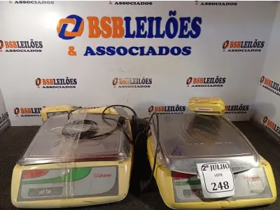 LOTE 248 - 02 BALANÇAS URANO (NO ESTADO) ATENÇÃO! FAZER A VISITAÇÃO ANTES DE ARREMATAR, NÃO SABEMOS SE FUNCIONA. LEILÃO NÃO TEM GARANTIA E NEM DEVOLUÇÃO, SUJEITO A POSSÍVEIS AVARIAS VISÍVEIS/OCULTAS E/OU AUSÊNCIA DE COMPONENTES.