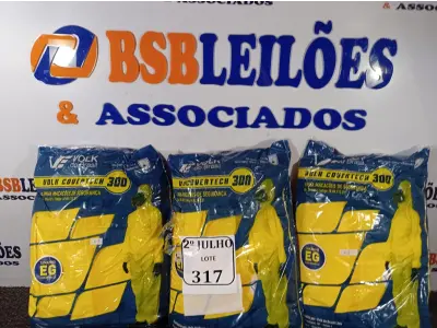 LOTE 317 - 05 MACACÕES DE SEGURANÇA VOLH GOVERTECH 300 TAMANHO EG. (NO ESTADO) ATENÇÃO! FAZER A VISITAÇÃO ANTES DE ARREMATAR, NÃO SABEMOS SE FUNCIONA. LEILÃO NÃO TEM GARANTIA E NEM DEVOLUÇÃO, SUJEITO A POSSÍVEIS AVARIAS VISÍVEIS/OCULTAS E/OU AUSÊNCIA DE COMPONENTES.