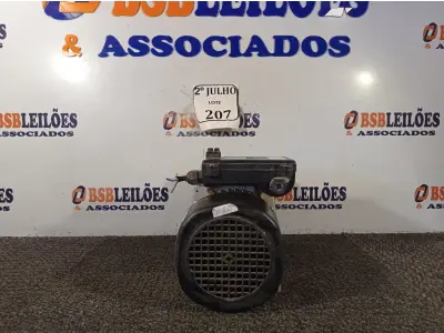 LOTE 207 - 01 BOMBA D’ÁGUA (NO ESTADO) ATENÇÃO! FAZER A VISITAÇÃO ANTES DE ARREMATAR, NÃO SABEMOS SE FUNCIONA. LEILÃO NÃO TEM GARANTIA E NEM DEVOLUÇÃO, SUJEITO A POSSÍVEIS AVARIAS VISÍVEIS/OCULTAS E/OU AUSÊNCIA DE COMPONENTES.