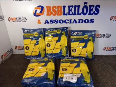 LOTE 130 - 05 MACACÕES DE SEGURANÇA VOLH GOVERTECH 300 TAMANHO G. (NO ESTADO) ATENÇÃO! FAZER A VISITAÇÃO ANTES DE ARREMATAR, NÃO SABEMOS SE FUNCIONA. LEILÃO NÃO TEM GARANTIA E NEM DEVOLUÇÃO, SUJEITO A POSSÍVEIS AVARIAS VISÍVEIS/OCULTAS E/OU AUSÊNCIA DE COMPONENTES.