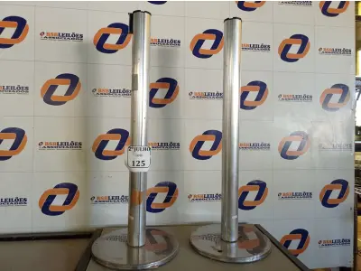 LOTE 125 - 02 SEPARADORES DE FILA. (NO ESTADO) ATENÇÃO! FAZER A VISITAÇÃO ANTES DE ARREMATAR, NÃO SABEMOS SE FUNCIONA. LEILÃO NÃO TEM GARANTIA E NEM DEVOLUÇÃO, SUJEITO A POSSÍVEIS AVARIAS VISÍVEIS/OCULTAS E/OU AUSÊNCIA DE COMPONENTES.