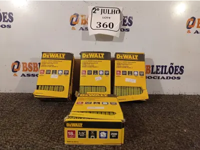 LOTE 360 - 04 CAIXA DE GRAMPOS 18 GA ¼” NARROW CROWN STAPLES (NO ESTADO) ATENÇÃO! FAZER A VISITAÇÃO ANTES DE ARREMATAR, NÃO SABEMOS SE FUNCIONA. LEILÃO NÃO TEM GARANTIA E NEM DEVOLUÇÃO, SUJEITO A POSSÍVEIS AVARIAS VISÍVEIS/OCULTAS E/OU AUSÊNCIA DE COMPONENTES.