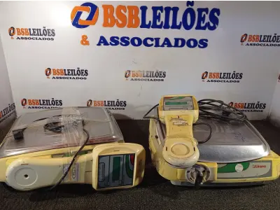 LOTE 248 - 02 BALANÇAS URANO (NO ESTADO) ATENÇÃO! FAZER A VISITAÇÃO ANTES DE ARREMATAR, NÃO SABEMOS SE FUNCIONA. LEILÃO NÃO TEM GARANTIA E NEM DEVOLUÇÃO, SUJEITO A POSSÍVEIS AVARIAS VISÍVEIS/OCULTAS E/OU AUSÊNCIA DE COMPONENTES.