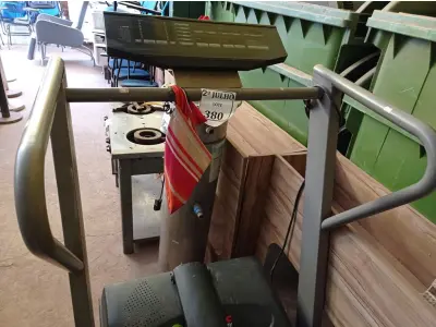 LOTE 380 - 02 ESTEIRAS COM AVARIAS (NO ESTADO) ATENÇÃO! FAZER A VISITAÇÃO ANTES DE ARREMATAR, NÃO SABEMOS SE FUNCIONA. LEILÃO NÃO TEM GARANTIA E NEM DEVOLUÇÃO, SUJEITO A POSSÍVEIS AVARIAS VISÍVEIS/OCULTAS E/OU AUSÊNCIA DE COMPONENTES.