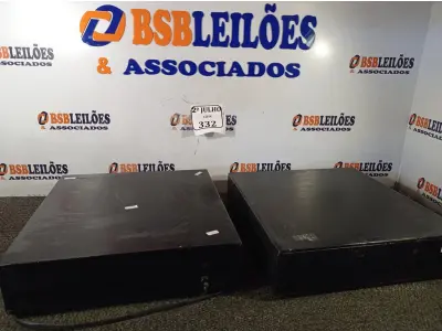 LOTE 332 - 02 CAIXA REGISTRADORAS. (NO ESTADO) ATENÇÃO! FAZER A VISITAÇÃO ANTES DE ARREMATAR, NÃO SABEMOS SE FUNCIONA. LEILÃO NÃO TEM GARANTIA E NEM DEVOLUÇÃO, SUJEITO A POSSÍVEIS AVARIAS VISÍVEIS/OCULTAS E/OU AUSÊNCIA DE COMPONENTES.