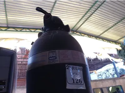 LOTE 126 - 01 FILTRO PARA PISCINA. (NO ESTADO) ATENÇÃO! FAZER A VISITAÇÃO ANTES DE ARREMATAR, NÃO SABEMOS SE FUNCIONA. LEILÃO NÃO TEM GARANTIA E NEM DEVOLUÇÃO, SUJEITO A POSSÍVEIS AVARIAS VISÍVEIS/OCULTAS E/OU AUSÊNCIA DE COMPONENTES.