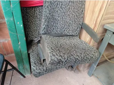 LOTE 384 - LOTE EXTRA(NO ESTADO) ATENÇÃO! FAZER A VISITAÇÃO ANTES DE ARREMATAR, NÃO SABEMOS SE FUNCIONA. LEILÃO NÃO TEM GARANTIA E NEM DEVOLUÇÃO, SUJEITO A POSSÍVEIS AVARIAS VISÍVEIS/OCULTAS E/OU AUSÊNCIA DE COMPONENTES.