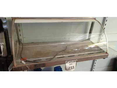 LOTE 255 - 01 ESTUFA PARA SALGADOS (NO ESTADO) ATENÇÃO! FAZER A VISITAÇÃO ANTES DE ARREMATAR, NÃO SABEMOS SE FUNCIONA. LEILÃO NÃO TEM GARANTIA E NEM DEVOLUÇÃO, SUJEITO A POSSÍVEIS AVARIAS VISÍVEIS/OCULTAS E/OU AUSÊNCIA DE COMPONENTES.