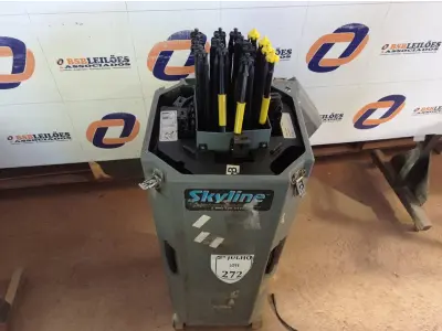 LOTE 272 - 01 PAINEL PARA ESTANDE PARA EVENTOS (NO ESTADO) ATENÇÃO! FAZER A VISITAÇÃO ANTES DE ARREMATAR, NÃO SABEMOS SE FUNCIONA. LEILÃO NÃO TEM GARANTIA E NEM DEVOLUÇÃO, SUJEITO A POSSÍVEIS AVARIAS VISÍVEIS/OCULTAS E/OU AUSÊNCIA DE COMPONENTES.
