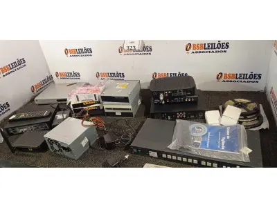LOTE 323 - 01 LOTE DE MATERIAIS ELETRÔNICOS DIVERSOS (NO ESTADO) ATENÇÃO! FAZER A VISITAÇÃO ANTES DE ARREMATAR, NÃO SABEMOS SE FUNCIONA. LEILÃO NÃO TEM GARANTIA E NEM DEVOLUÇÃO, SUJEITO A POSSÍVEIS AVARIAS VISÍVEIS/OCULTAS E/OU AUSÊNCIA DE COMPONENTES.