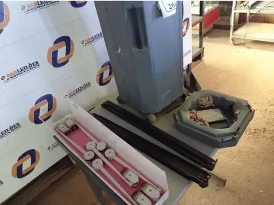 LOTE 266 - 01 PAINEL PARA ESTANDE PARA EVENTOS (NO ESTADO) ATENÇÃO! FAZER A VISITAÇÃO ANTES DE ARREMATAR, NÃO SABEMOS SE FUNCIONA. LEILÃO NÃO TEM GARANTIA E NEM DEVOLUÇÃO, SUJEITO A POSSÍVEIS AVARIAS VISÍVEIS/OCULTAS E/OU AUSÊNCIA DE COMPONENTES.