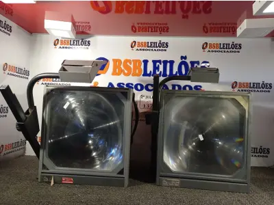 LOTE 137 - 02 RETROPROJETORES MARCA TES .(NO ESTADO) ATENÇÃO! FAZER A VISITAÇÃO ANTES DE ARREMATAR, NÃO SABEMOS SE FUNCIONA. LEILÃO NÃO TEM GARANTIA E NEM DEVOLUÇÃO, SUJEITO A POSSÍVEIS AVARIAS VISÍVEIS/OCULTAS E/OU AUSÊNCIA DE COMPONENTES.