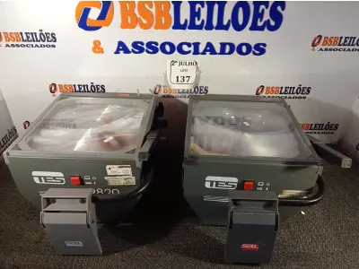 LOTE 137 - 02 RETROPROJETORES MARCA TES .(NO ESTADO) ATENÇÃO! FAZER A VISITAÇÃO ANTES DE ARREMATAR, NÃO SABEMOS SE FUNCIONA. LEILÃO NÃO TEM GARANTIA E NEM DEVOLUÇÃO, SUJEITO A POSSÍVEIS AVARIAS VISÍVEIS/OCULTAS E/OU AUSÊNCIA DE COMPONENTES.