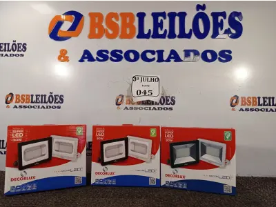 LOTE 045 - 03 REFLETORES DECORLED SUPERLED 220V 30W LUZ BRANCA PT DECORLUX NOVO. (NO ESTADO)