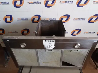 LOTE 197 - 01 COIFA 220V MARCA ELETROMEC. (NO ESTADO) ATENÇÃO! FAZER A VISITAÇÃO ANTES DE ARREMATAR, NÃO SABEMOS SE FUNCIONA. LEILÃO NÃO TEM GARANTIA E NEM DEVOLUÇÃO, SUJEITO A POSSÍVEIS AVARIAS VISÍVEIS/OCULTAS E/OU AUSÊNCIA DE COMPONENTES.
