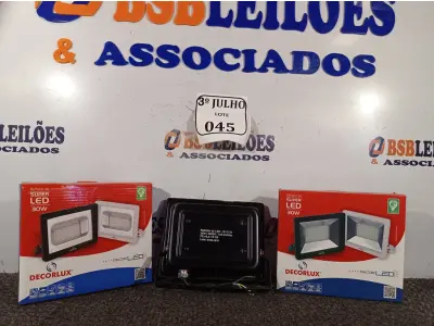 LOTE 045 - 03 REFLETORES DECORLED SUPERLED 220V 30W LUZ BRANCA PT DECORLUX NOVO. (NO ESTADO)
