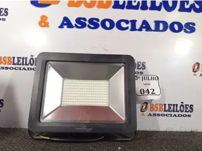 LOTE 042 - 01REFLETOR DECORLED SUPERLED 220V 150W LUZ BRANCA DECORLUX NOVO. (NO ESTADO)