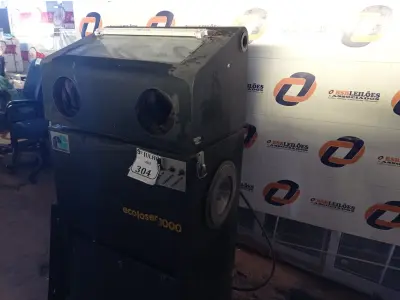 LOTE 304 - 01 MÁQUINA PARA LIMPEZA DE TONNERS. (NO ESTADO) ATENÇÃO! FAZER A VISITAÇÃO ANTES DE ARREMATAR, NÃO SABEMOS SE FUNCIONA. LEILÃO NÃO TEM GARANTIA E NEM DEVOLUÇÃO, SUJEITO A POSSÍVEIS AVARIAS VISÍVEIS/OCULTAS E/OU AUSÊNCIA DE COMPONENTES.