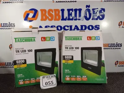 LOTE 055 - 02 REFLETORES TR LED 100W 3000K PRETO – TASHIBRA NOVO. (NO ESTADO)