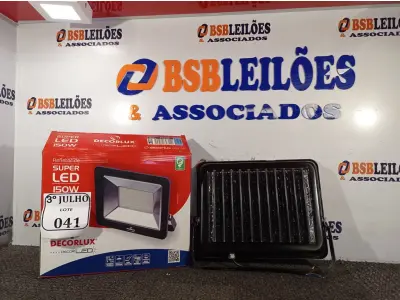 LOTE 041 - 01REFLETOR DECORLED SUPERLED 220V 150W LUZ BRANCA DECORLUX NOVO. (NO ESTADO)