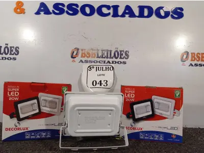 LOTE 043 - 02 REFLETORES DECORLED SUPERLED 220V 20W LUZ BRANCA DECORLUX NOVO. (NO ESTADO)