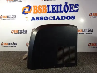 LOTE 213 - 01 MÁQUINA DE GELO BOM CHEFF. (NO ESTADO) ATENÇÃO! FAZER A VISITAÇÃO ANTES DE ARREMATAR, NÃO SABEMOS SE FUNCIONA. LEILÃO NÃO TEM GARANTIA E NEM DEVOLUÇÃO, SUJEITO A POSSÍVEIS AVARIAS VISÍVEIS/OCULTAS E/OU AUSÊNCIA DE COMPONENTES.
