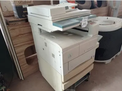 LOTE 443 - 01 IMPRESSORA XEROX PRO 423 (NO ESTADO) ATENÇÃO! FAZER A VISITAÇÃO ANTES DE ARREMATAR, NÃO SABEMOS SE FUNCIONA. LEILÃO NÃO TEM GARANTIA E NEM DEVOLUÇÃO, SUJEITO A POSSÍVEIS AVARIAS VISÍVEIS/OCULTAS E/OU AUSÊNCIA DE COMPONENTES.