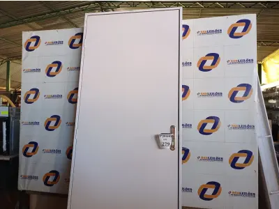 LOTE 279 - 5.020 - PORTA DURAPLAC BRANCA APD 085X215 DIR REQ12 HAIALA NOVO. (NO ESTADO)
