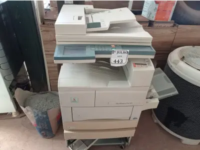 LOTE 443 - 01 IMPRESSORA XEROX PRO 423 (NO ESTADO) ATENÇÃO! FAZER A VISITAÇÃO ANTES DE ARREMATAR, NÃO SABEMOS SE FUNCIONA. LEILÃO NÃO TEM GARANTIA E NEM DEVOLUÇÃO, SUJEITO A POSSÍVEIS AVARIAS VISÍVEIS/OCULTAS E/OU AUSÊNCIA DE COMPONENTES.
