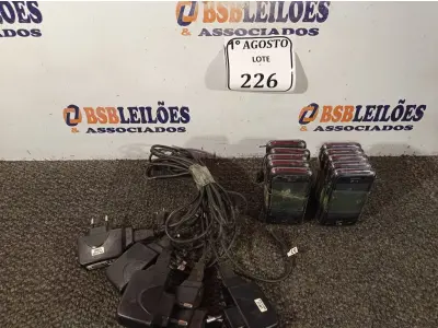LOTE 226 - 10 APARELHOS CELULARES LG COM CARREGADOR. (NO ESTADO) ATENÇÃO! FAZER A VISITAÇÃO ANTES DE ARREMATAR, NÃO SABEMOS SE FUNCIONA. LEILÃO NÃO TEM GARANTIA E NEM DEVOLUÇÃO, SUJEITO A POSSÍVEIS AVARIAS VISÍVEIS/OCULTAS E/OU AUSÊNCIA DE COMPONENTES.