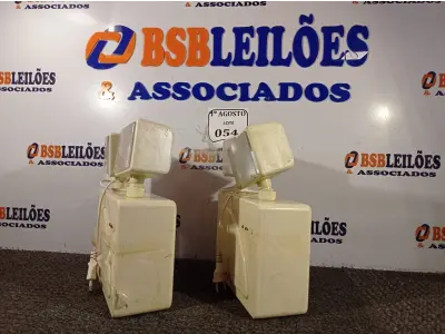 LOTE 054 - 02 LUMINÁRIAS DE EMERGÊNCIA DE LED. (NO ESTADO) ATENÇÃO! FAZER A VISITAÇÃO ANTES DE ARREMATAR, NÃO SABEMOS SE FUNCIONA. LEILÃO NÃO TEM GARANTIA E NEM DEVOLUÇÃO, SUJEITO A POSSÍVEIS AVARIAS VISÍVEIS/OCULTAS E/OU AUSÊNCIA DE COMPONENTES.