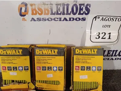 LOTE 321 - 06 CAIXAS DE GRAMPOS 18 GA ¼” NARROW CROWN STAPLES. (NO ESTADO) ATENÇÃO! FAZER A VISITAÇÃO ANTES DE ARREMATAR, NÃO SABEMOS SE FUNCIONA. LEILÃO NÃO TEM GARANTIA E NEM DEVOLUÇÃO, SUJEITO A POSSÍVEIS AVARIAS VISÍVEIS/OCULTAS E/OU AUSÊNCIA DE COMPONENTES.