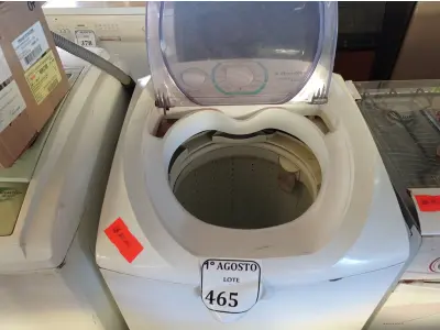LOTE 465 - 01 MÁQUINA DE LAVAR ROUPAS ELECTROLUX 6KG.  (NO ESTADO) ATENÇÃO! FAZER A VISITAÇÃO ANTES DE ARREMATAR, NÃO SABEMOS SE FUNCIONA. LEILÃO NÃO TEM GARANTIA E NEM DEVOLUÇÃO, SUJEITO A POSSÍVEIS AVARIAS VISÍVEIS/OCULTAS E/OU AUSÊNCIA DE COMPONENTES.