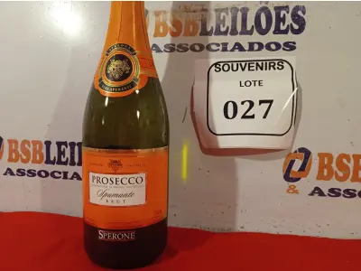 LOTE 027 -  01 GARRAFA DE ESPUMANTE SPERONE PROSECCO BRUT 75CL LACRADO. (NO ESTADO EM QUE SE ENCONTRA) ATENÇÃO! FAZER A VISITAÇÃO ANTES DE ARREMATAR, NÃO SABEMOS SE FUNCIONA. LEILÃO NÃO TEM GARANTIA E NEM DEVOLUÇÃO, SUJEITO A POSSÍVEIS AVARIAS VISÍVEIS/OCULTAS E/OU AUSÊNCIA DE COMPONENTES.  
