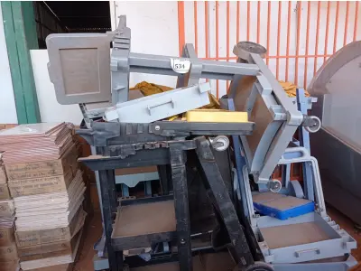 LOTE 534 - 01 LOTE COM CARRINHOS PARA LIMPEZA. (NO ESTADO) ATENÇÃO! FAZER A VISITAÇÃO ANTES DE ARREMATAR, NÃO SABEMOS SE FUNCIONA. LEILÃO NÃO TEM GARANTIA E NEM DEVOLUÇÃO, SUJEITO A POSSÍVEIS AVARIAS VISÍVEIS/OCULTAS E/OU AUSÊNCIA DE COMPONENTES.